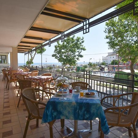Hotel Bristol Misano Adriatico Εξωτερικό φωτογραφία