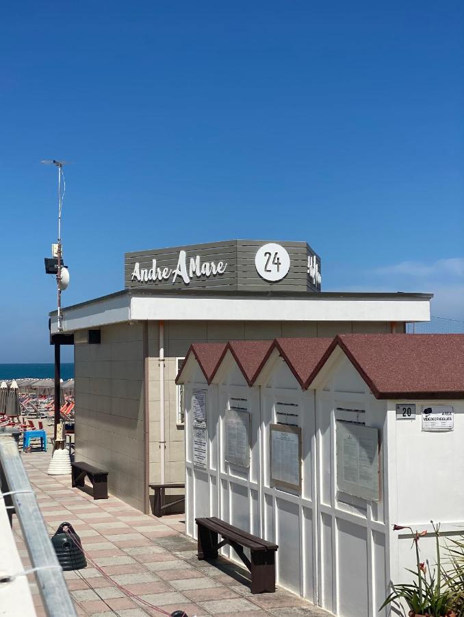 Hotel Bristol Misano Adriatico Εξωτερικό φωτογραφία
