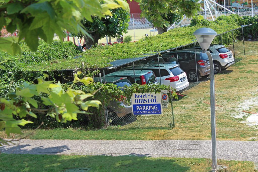 Hotel Bristol Misano Adriatico Εξωτερικό φωτογραφία