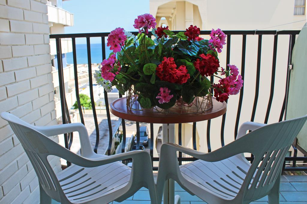 Hotel Bristol Misano Adriatico Εξωτερικό φωτογραφία