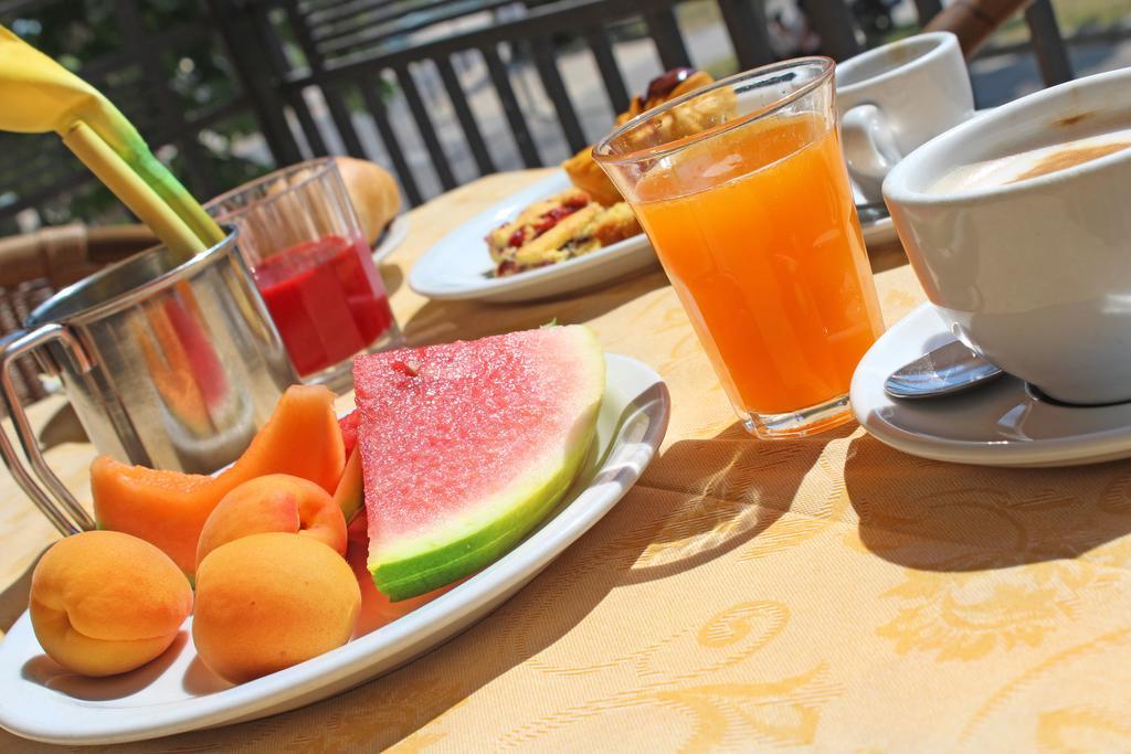 Hotel Bristol Misano Adriatico Εξωτερικό φωτογραφία
