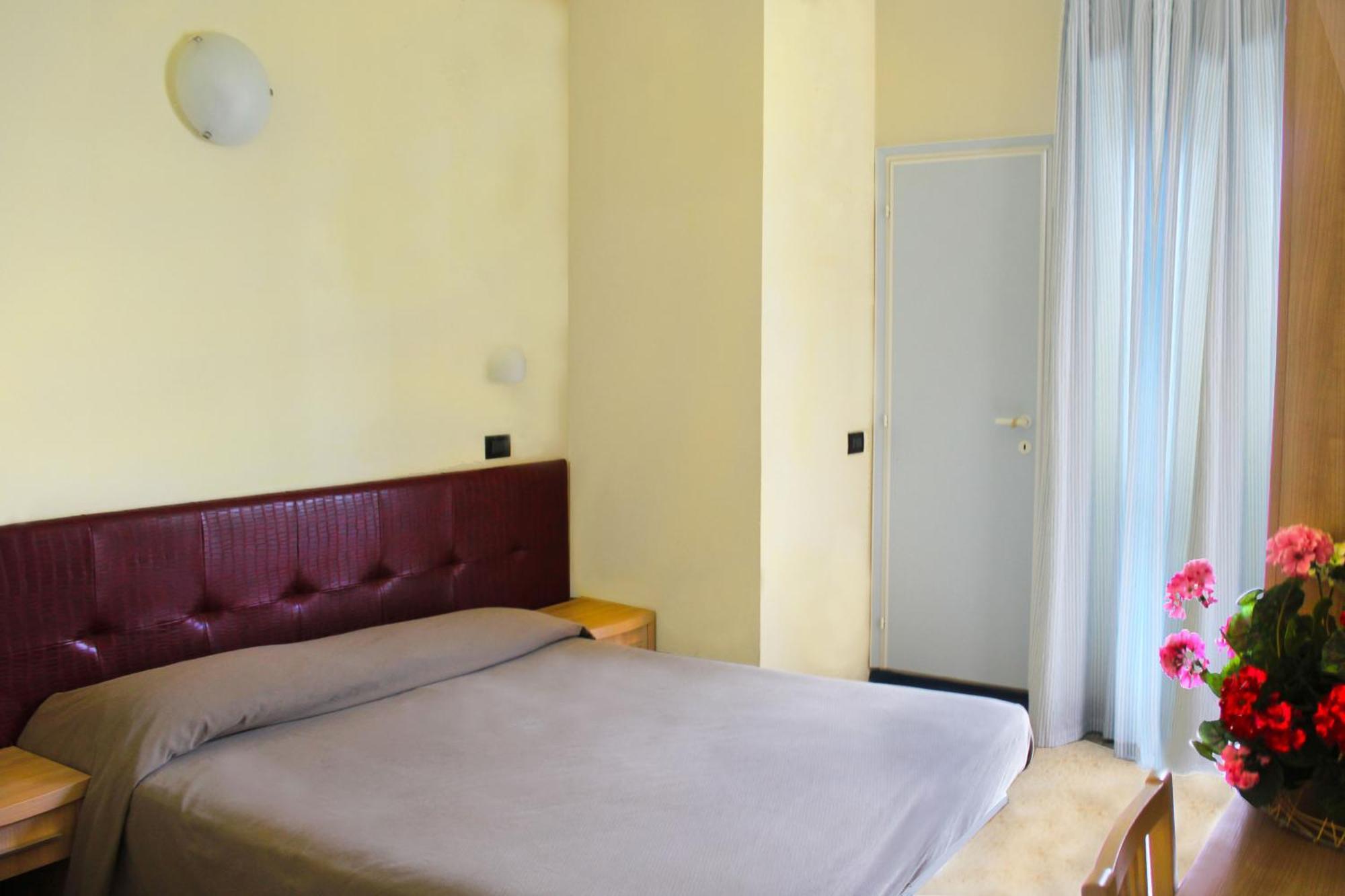 Hotel Bristol Misano Adriatico Εξωτερικό φωτογραφία